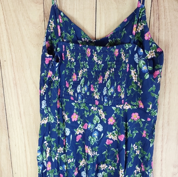 Old Navy Blue Spaghetti Strap Floral V-Neck Summer Dress - Picture 3 of 15